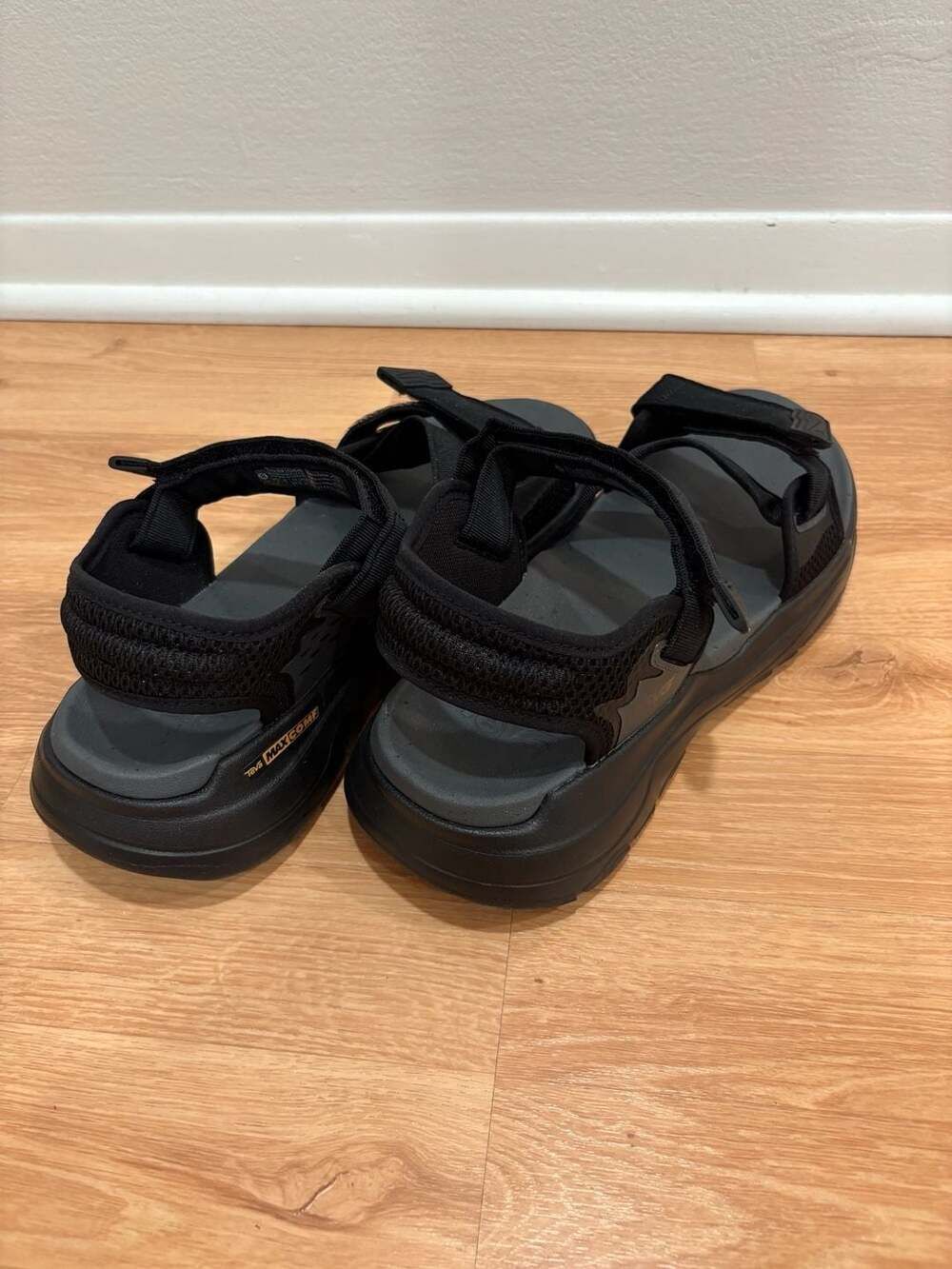 Teva Zymic Women's Sandals Black Size 8 - Picture 2 of 4